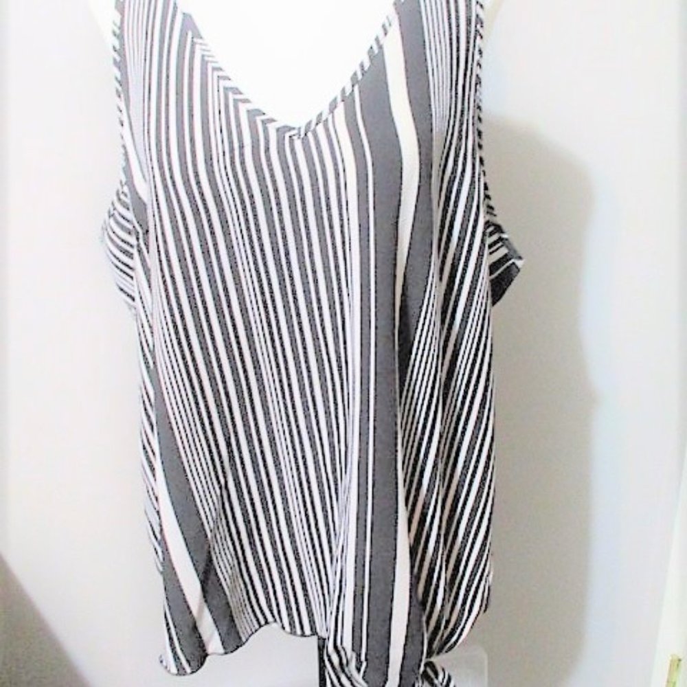 Beautiful Black& White Stripe Tank Top